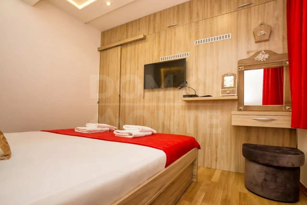 Rent, one bedroom apartment, 45m², Dobrota, Kotor