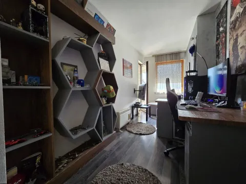 Sale, apartment, 66m², Stari Aerodrom, Podgorica - image 8