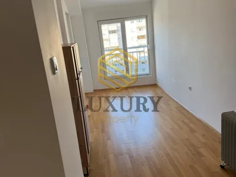 Izdavanje, dvosoban stan, 75m², Ljubović, Podgorica - image 10