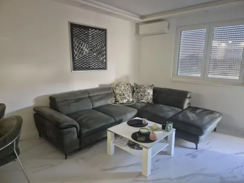 Prodaja, kuća, 80m², Veternička rampa, Novi Sad Sve Podlokacije - image 2