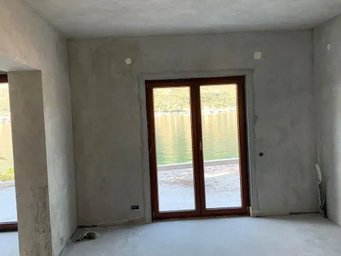 Sale, house, 500m², Dobrota, Kotor - image 19