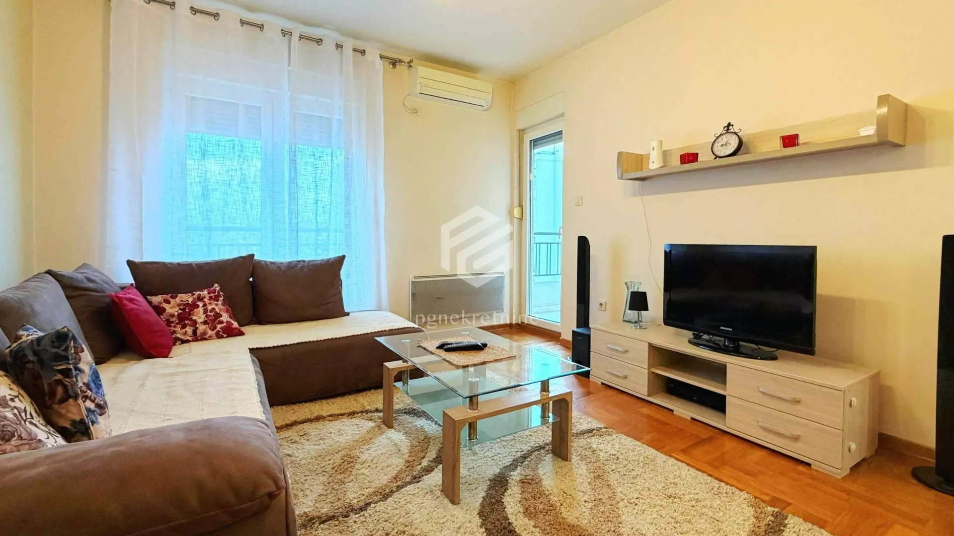 Prodaja, jednosoban stan, 45m², Pobrežje, Podgorica