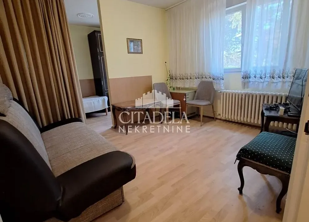 Rent, one bedroom apartment, 45m², Kanarevo Brdo, Beograd