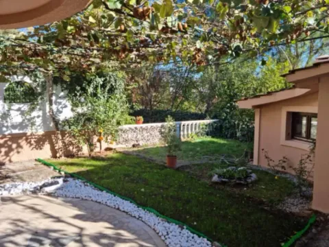 Izdavanje, trosoban stan, 110m², Gorica C, Podgorica - image 11