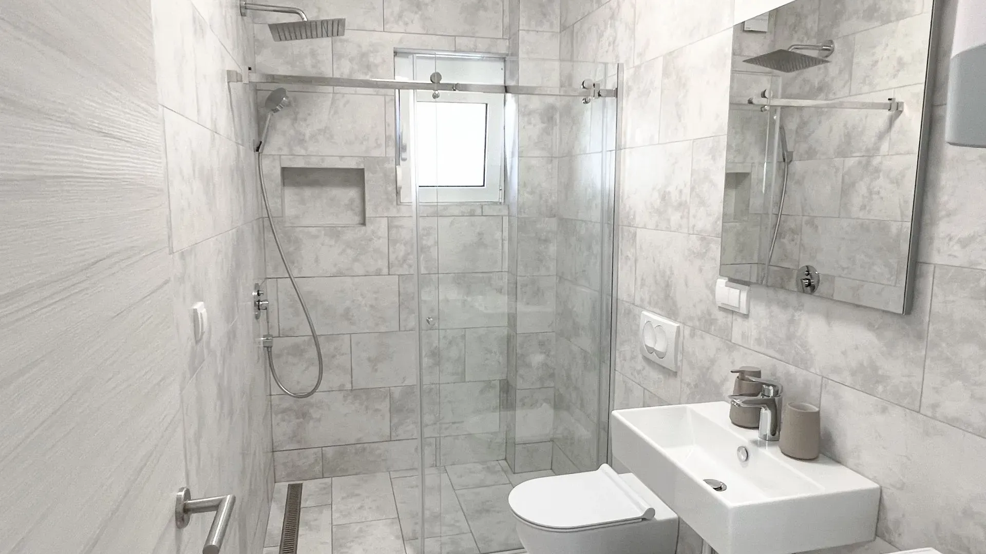 Prodaja, dvosoban stan, 55m², Tivat, Crna Gora