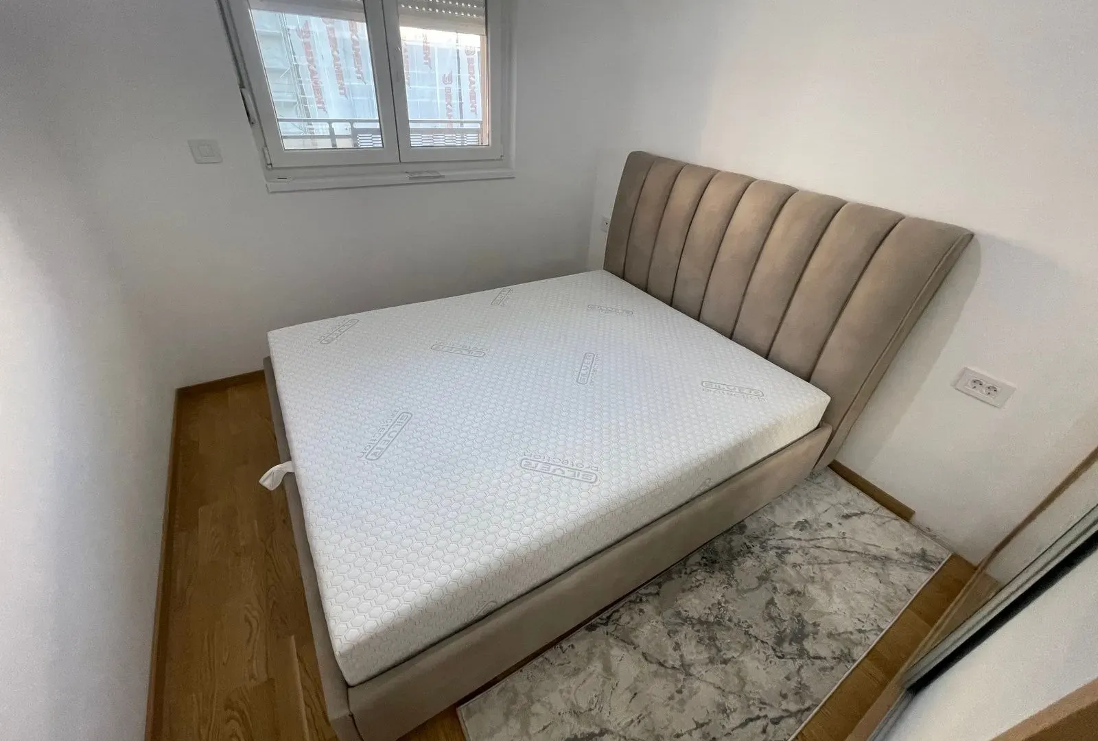 Izdavanje, jednosoban stan, 48m², Stari Aerodrom, Podgorica
