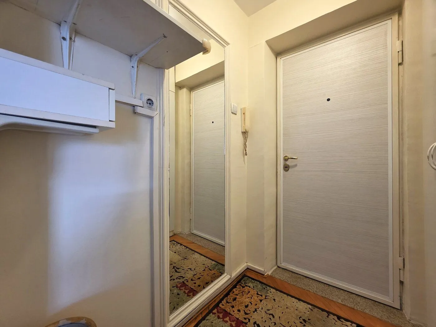 Izdavanje, jednosoban stan, 56m², Preko Morače, Podgorica