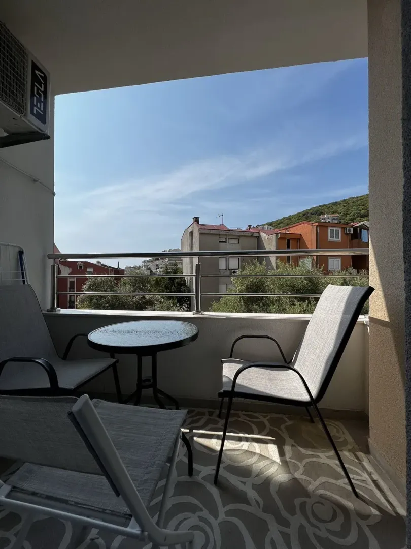 Rent, one bedroom apartment, 43m², Centar, Budva