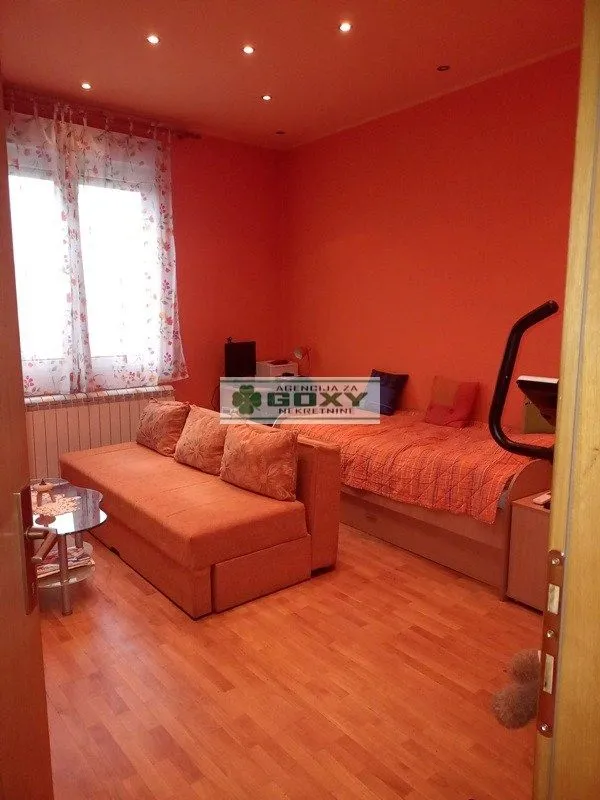 Sale, three bedroom apartment, 85m², Vračar Centar, Vračar Sve Podlokacije