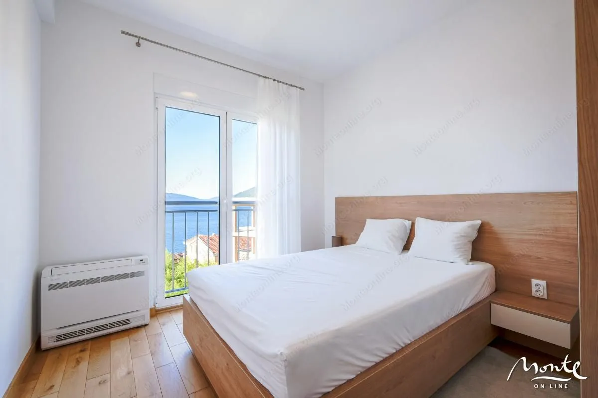 Prodaja, dvosoban stan, 66m², Tivat, Crna Gora