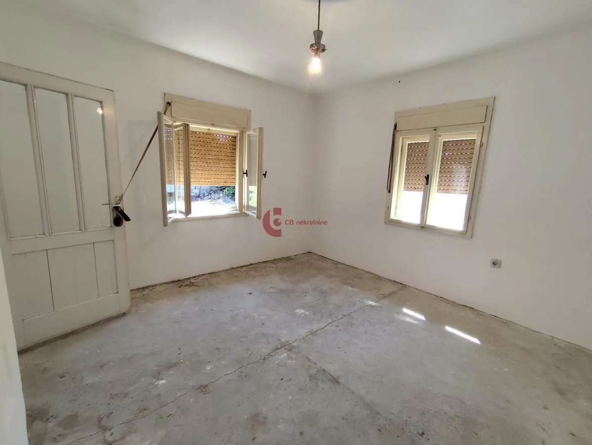 Prodaja, kuća, 176m², Železničko Naselje, Subotica