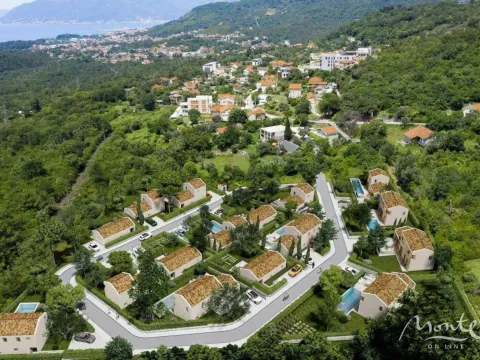 Prodaja, kuća, 75m², Kavač, Kotor