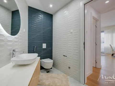 Sale, one bedroom apartment, 67m², Bečići, Budva - image 15