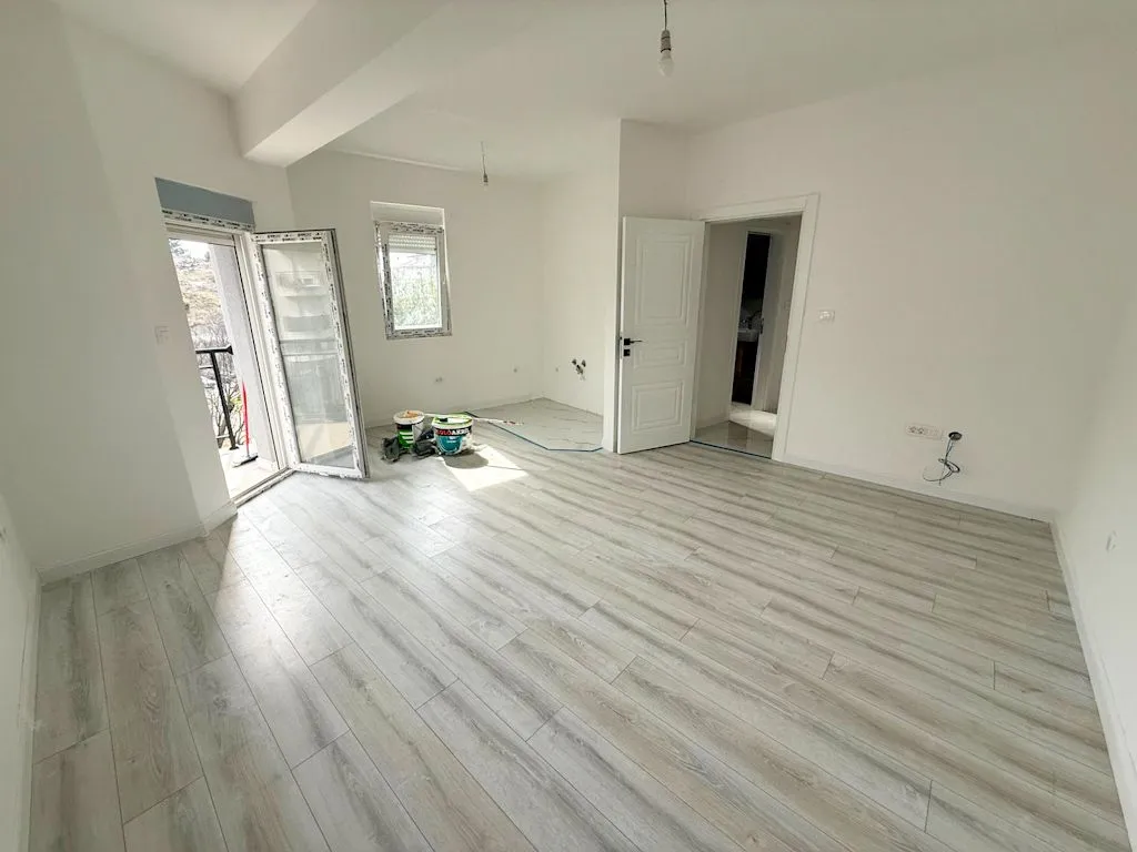 Prodaja, trosoban stan, 53m², Gorica C, Podgorica
