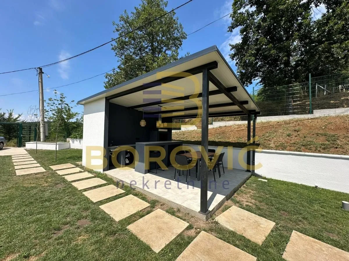 Sale, house, 105m², Stara Lipovica, Barajevo