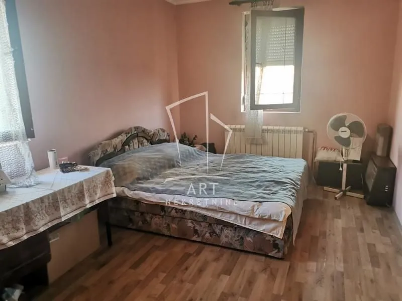 Sale, house, 265m², Voždovac Sve Podlokacije, Beograd