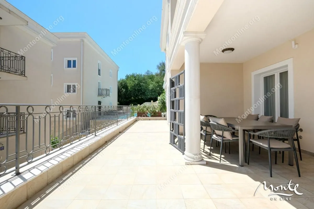 Prodaja, trosoban stan, 166m², Đenovići, Herceg Novi