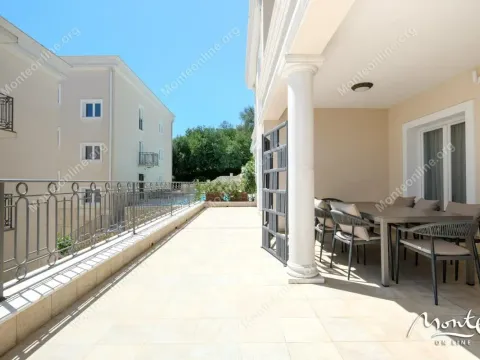 Sale, three bedroom apartment, 166m², Đenovići, Herceg Novi - image 25