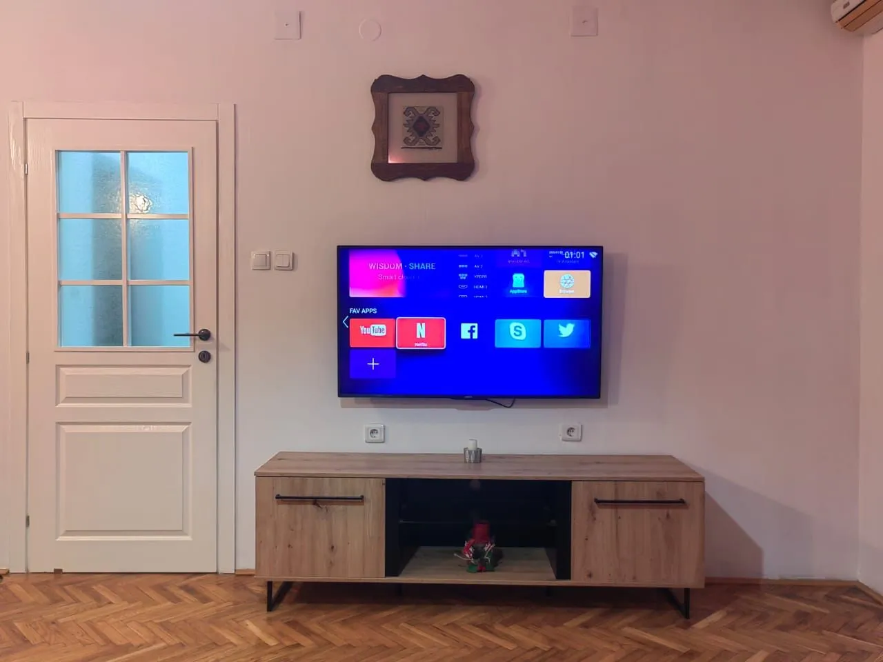Izdavanje, jednosoban stan, 58m², Stari Aerodrom, Podgorica