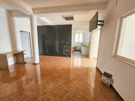 Izdavanje, poslovni prostor, 138m², Stari Aerodrom, Podgorica - image 5