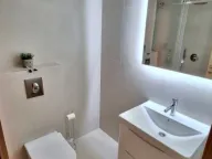 Izdavanje, jednosoban stan, 48m², City Kvart, Podgorica - image 4