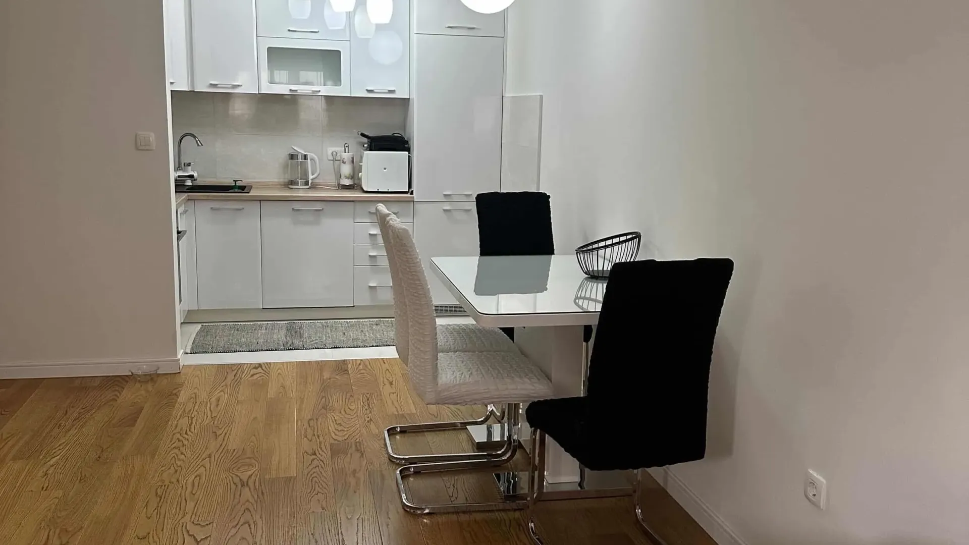 Rent, one bedroom apartment, 49m², Central Point, Podgorica