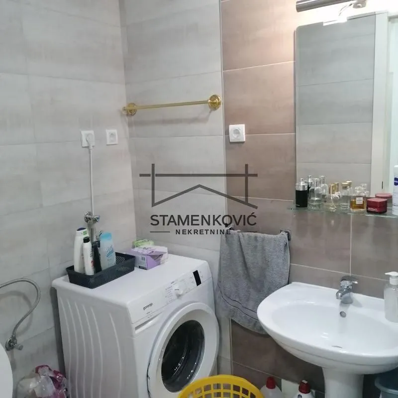 Prodaja, dvosoban stan, 50m², Sremska Kamenica, Petrovaradin