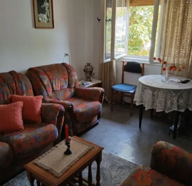 Rent, two bedroom apartment, Cetinje, Crna Gora