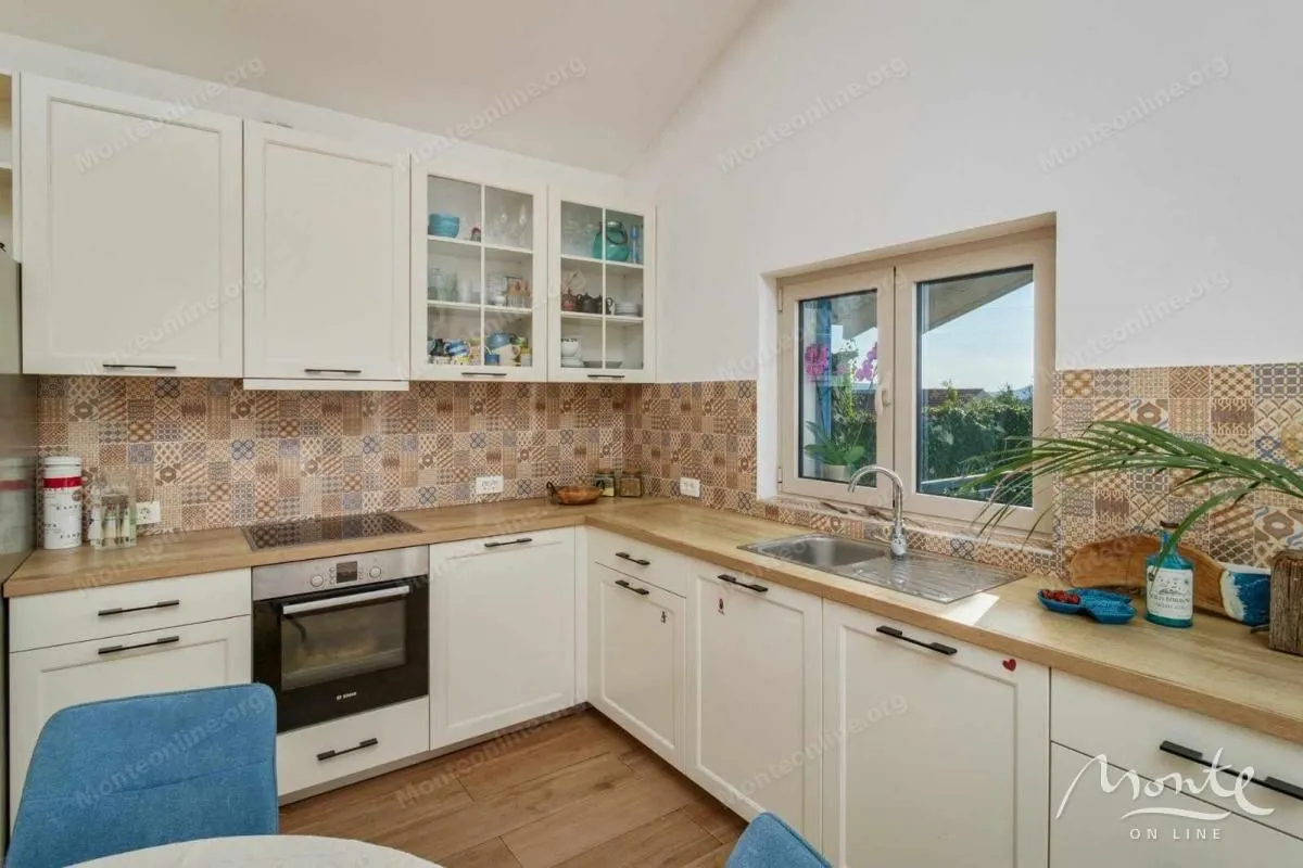 Sale, house, 92m², Kavač, Kotor