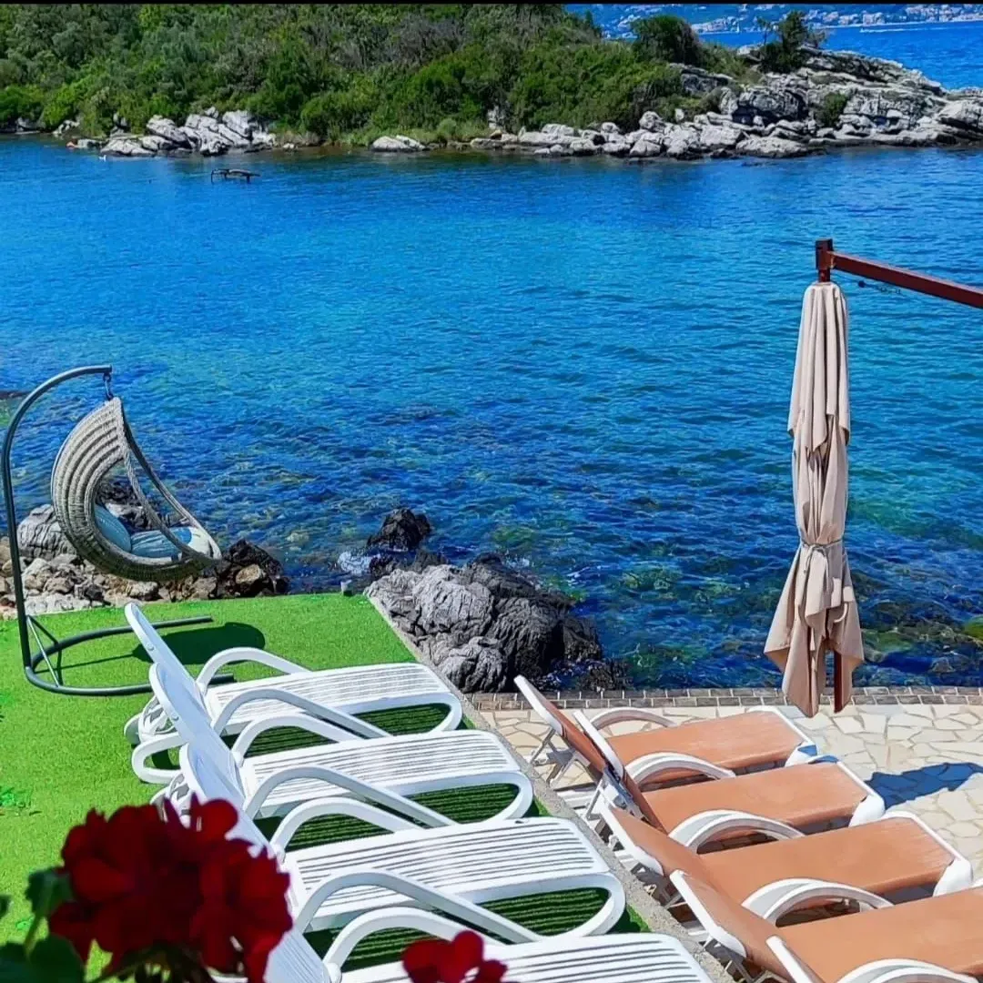 Prodaja, kuća, 107m², Tivat, Crna Gora