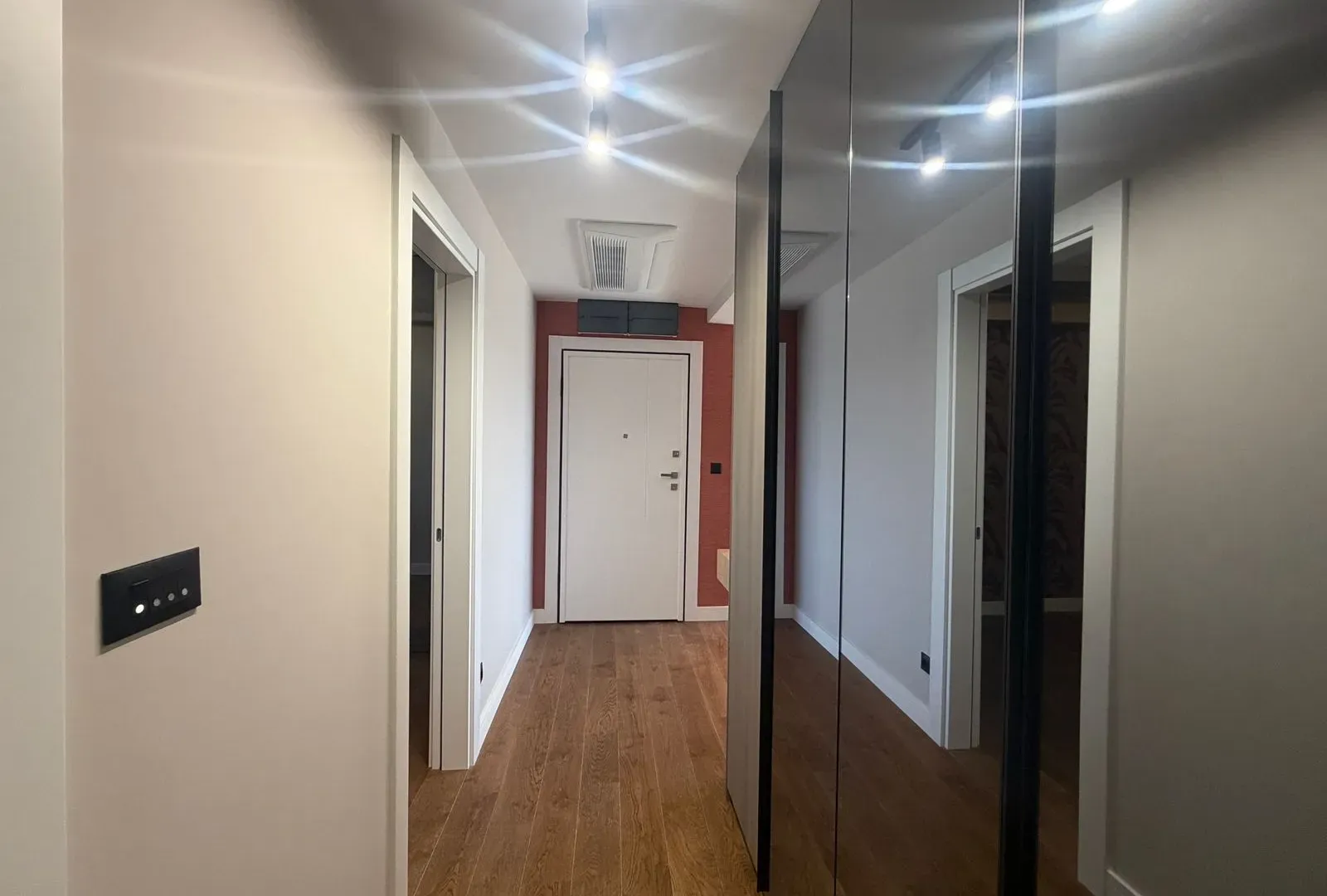 Izdavanje, dvosoban stan, 72m², Tripovići, Tivat