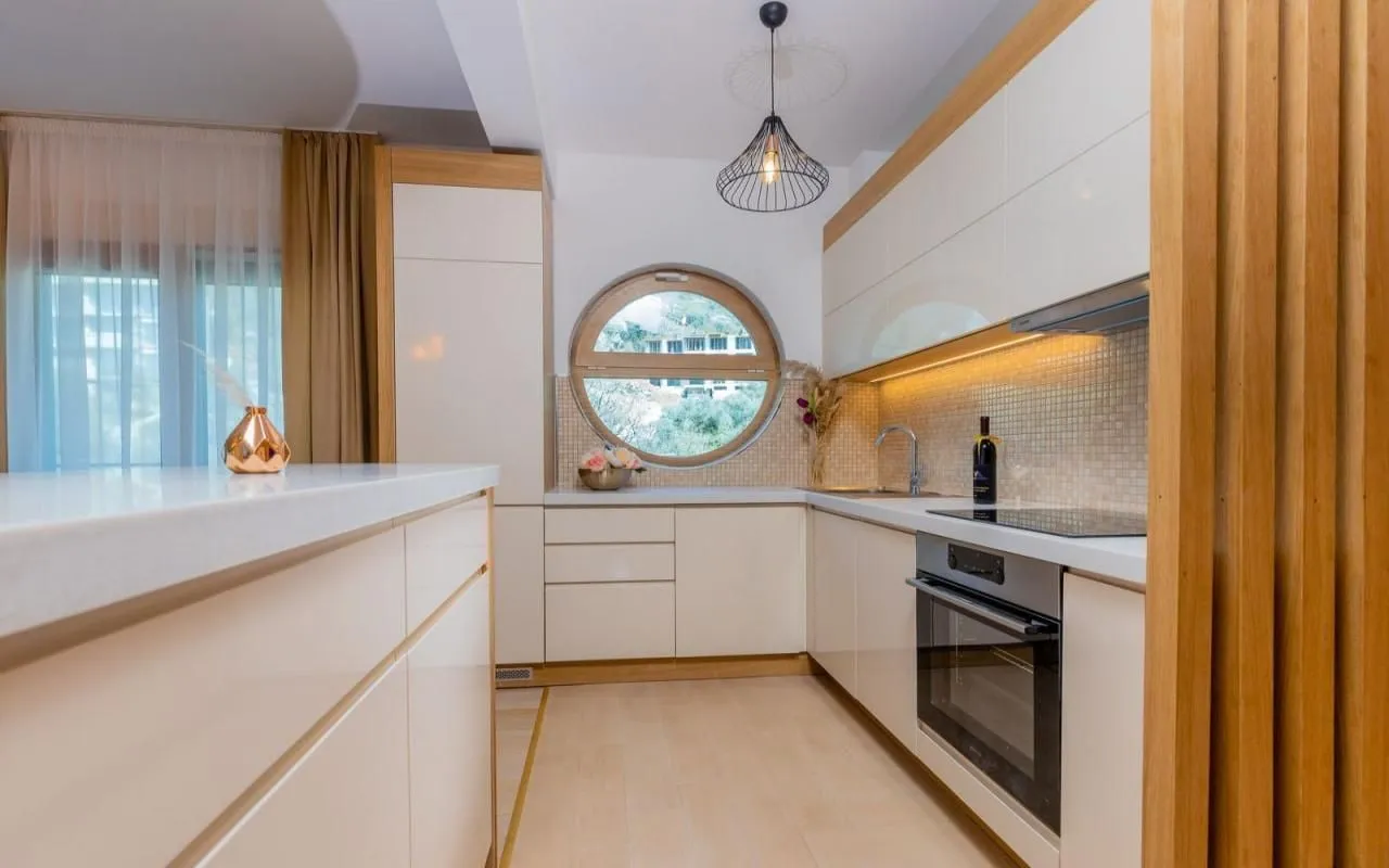 Prodaja, trosoban stan, 107m², Pržno, Budva