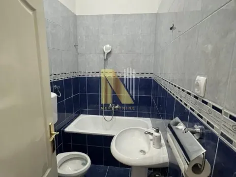 Izdavanje, poslovni prostor, 50m², Centar, Novi Sad - image 10