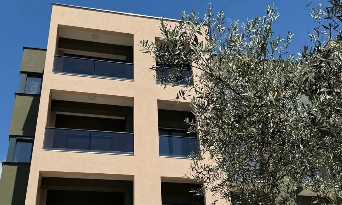 Prodaja, dvosoban stan, 60m², Stari Bar, Bar