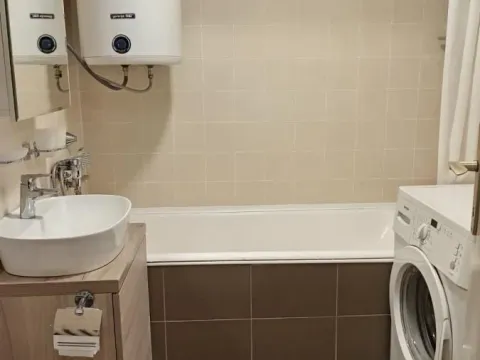 Izdavanje, dvosoban stan, 60m², Bulevar Oslobodjenja, Novi Sad Sve Podlokacije - image 9