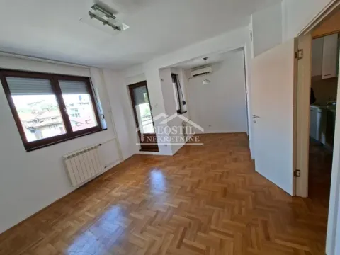 Rent, two bedroom apartment, 43m², Vračar Sve Podlokacije, Beograd - image 2