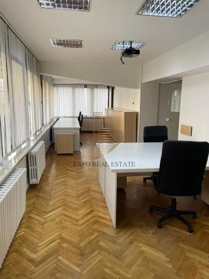 Izdavanje, poslovni prostor, 106m², Bulevar Oslobodjenja, Novi Sad Sve Podlokacije