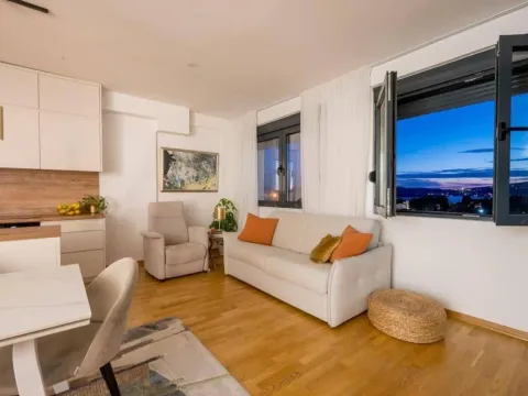 Prodaja, dvosoban stan, 63m², Tivat, Crna Gora - image 2