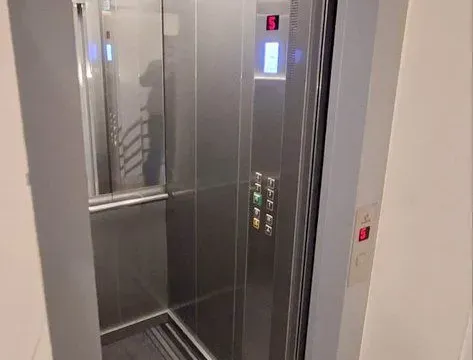 Prodaja, dvosoban stan, 43m², Stari Grad, Beograd - image 9