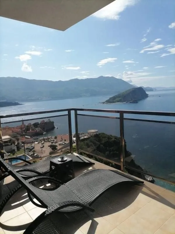 Prodaja, jednosoban stan, 78m², Vidikovac, Budva