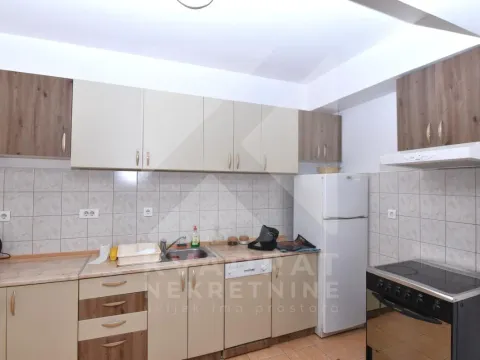 Rent, two bedroom apartment, 82m², City Kvart, Podgorica - image 5