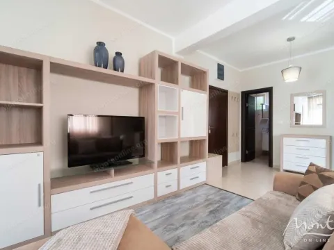 Sale, one bedroom apartment, 56m², Bečići, Budva - image 6