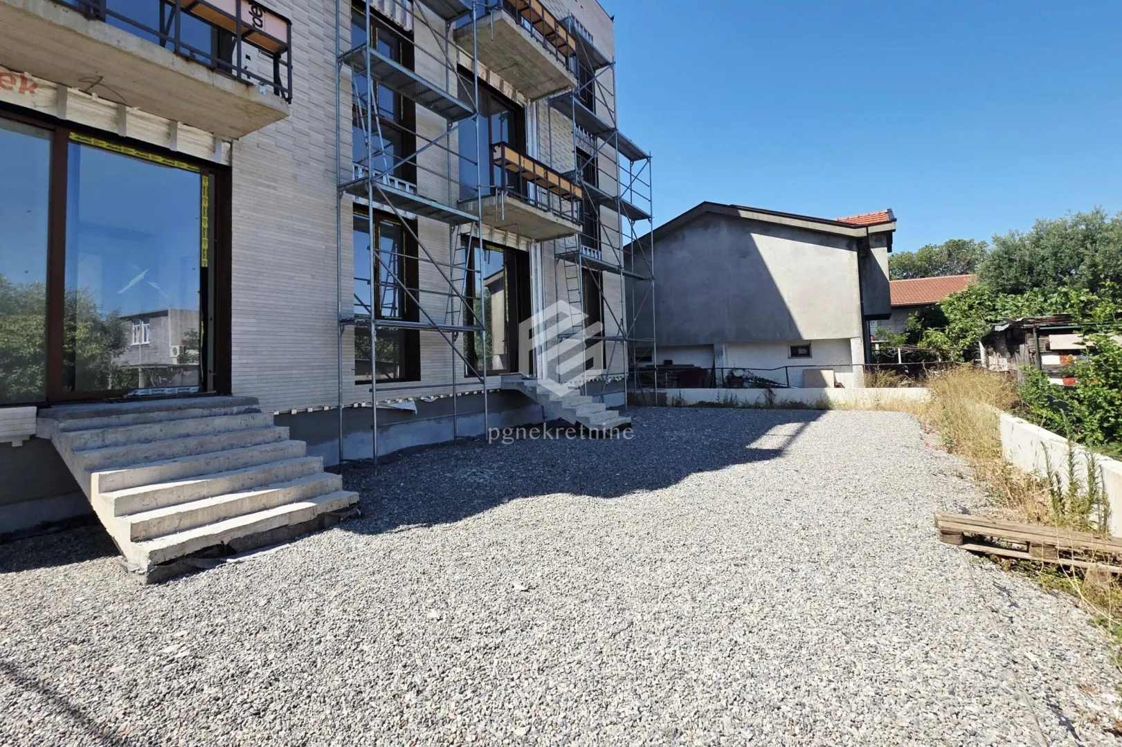 Prodaja, jednosoban stan, 40m², Konik, Podgorica