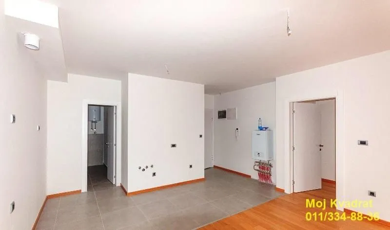 Prodaja, trosoban stan, 92m², Autokomanda, Voždovac Sve Podlokacije