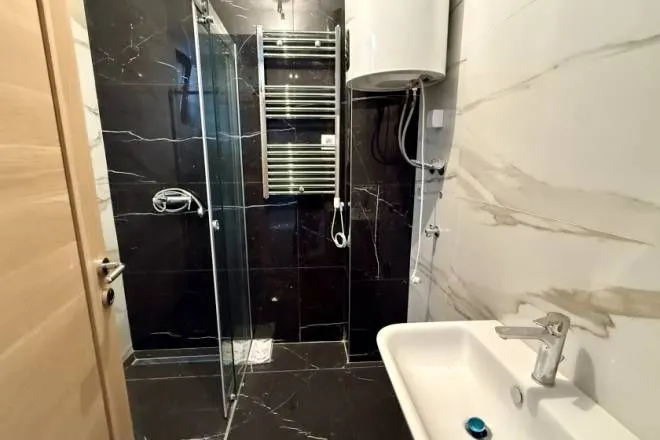 Rent, four bedroom apartment, 71m², Vračar Sve Podlokacije, Beograd