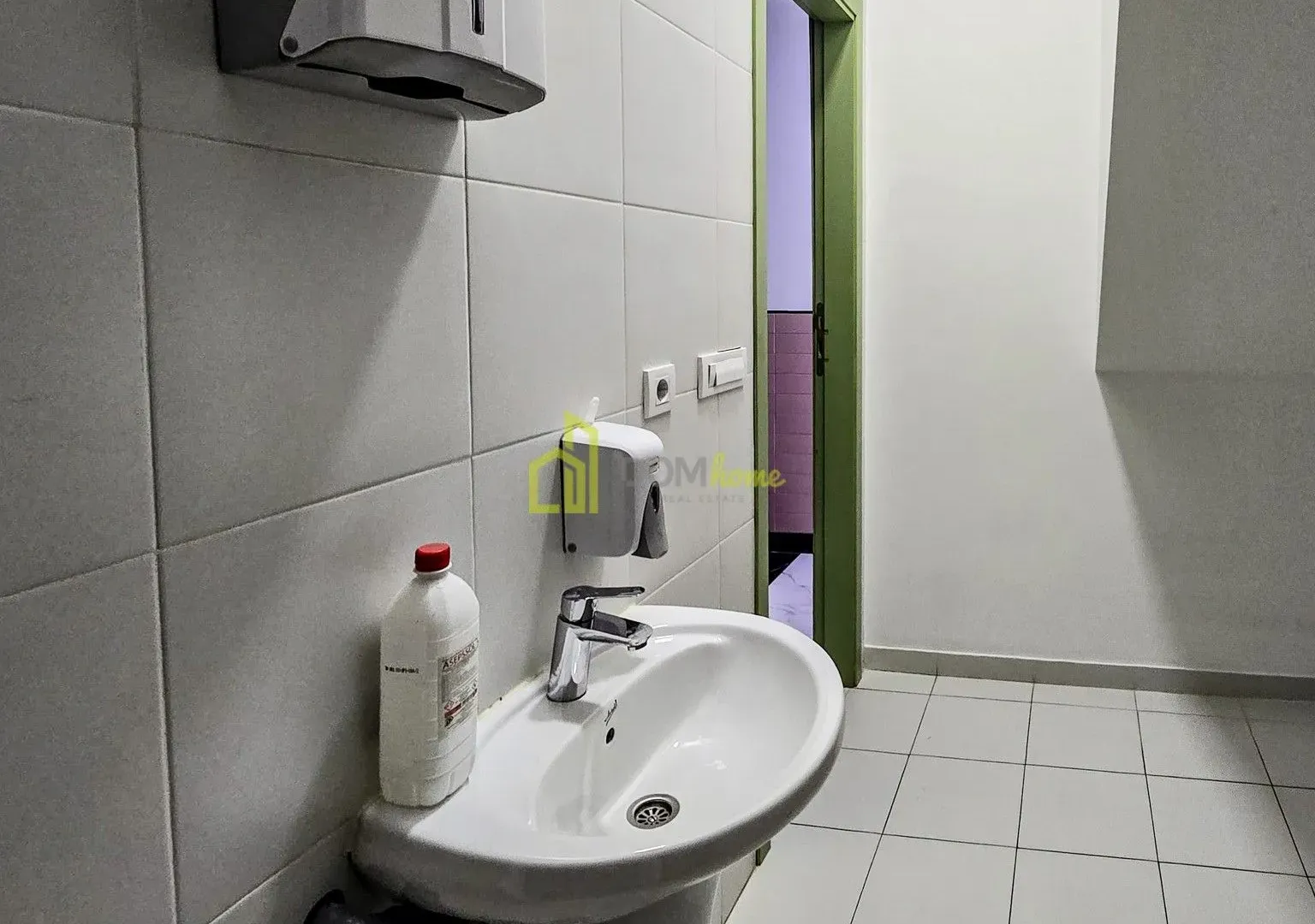 Rent, office space, 97m², City Kvart, Podgorica