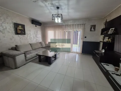 Prodaja, kuća, 136m², Jagodina, Srbija - image 1