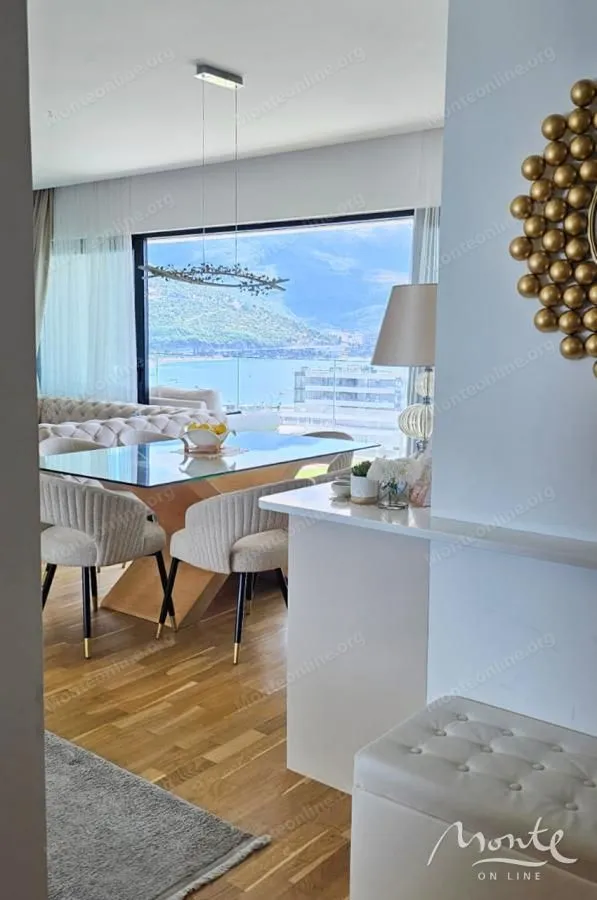 Sale, three bedroom apartment, 124m², Komoševina, Budva