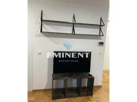 Izdavanje, dvosoban stan, 40m², Lekino Brdo, Voždovac Sve Podlokacije - image 3