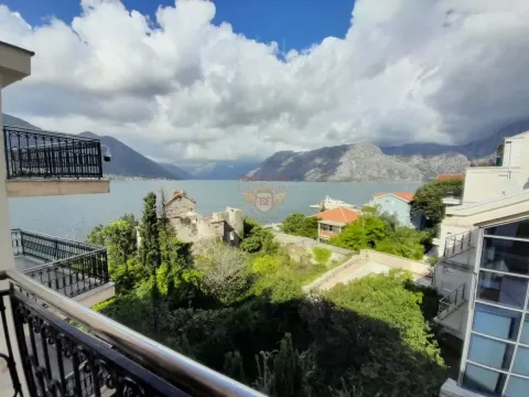 Prodaja, dvosoban stan, 101m², Kotor, Crna Gora